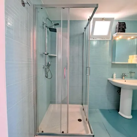 Mele 丽都玛里尼