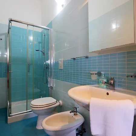 Mele 丽都玛里尼