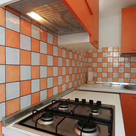 Mele 丽都玛里尼