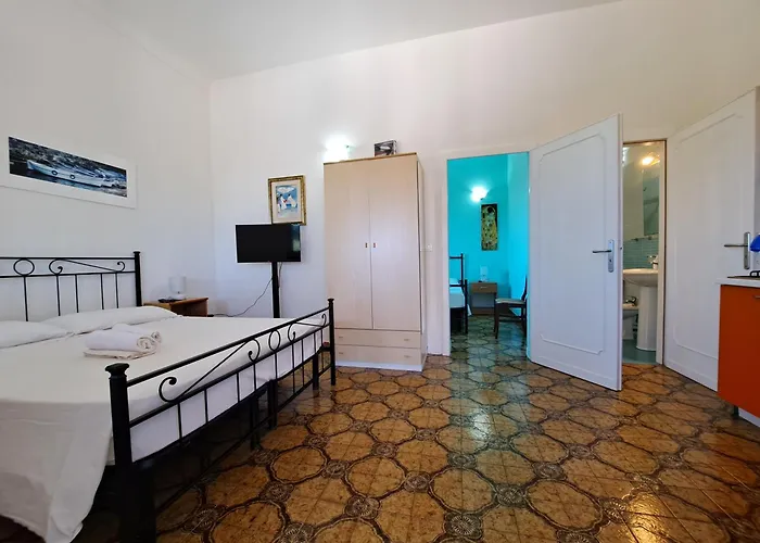 Mele בית נופש לידו מריני